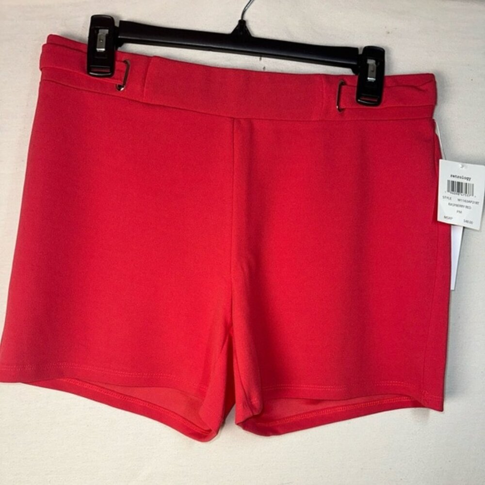 Retrology Shorts MP raspberry red NWT